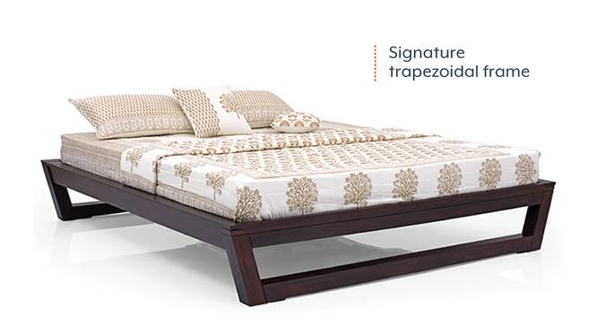 Caprica Bed (Mahogany Finish, Queen Bed Size) by Urban Ladder - Front View Design 1 - 232961