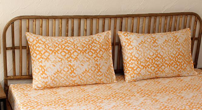 Rough Ogee Bedseet Set (Orange, Fitted Size) by Urban Ladder - Design 1 Full View - 301799