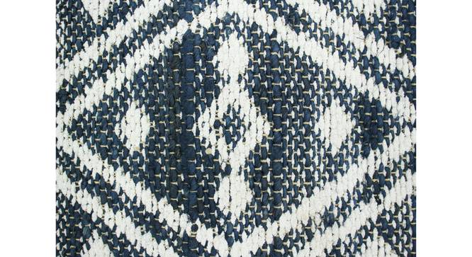 Maya Black Carpet (Black, 61 x 122 cm (24" x 48") Carpet Size) by Urban Ladder - Design 1 Details - 304657