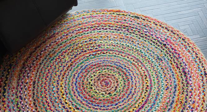 Norten Dhurrie (120 x 120 cm (48" x 48") Carpet Size) by Urban Ladder - Front View Design 1 - 318400