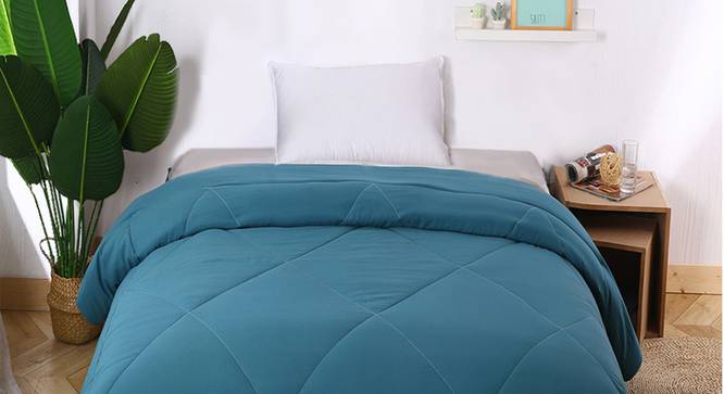 Cora Comforter (Teal, Solid Pattern) by Urban Ladder - Design 1 Details - 323351