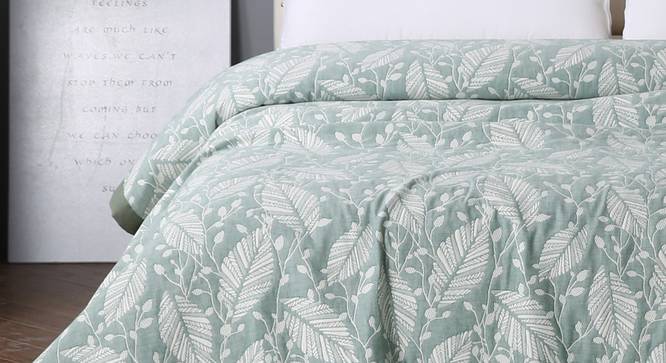 Lydia Bed Cover (Green, Double Size) by Urban Ladder - Front View Design 1 - 338328