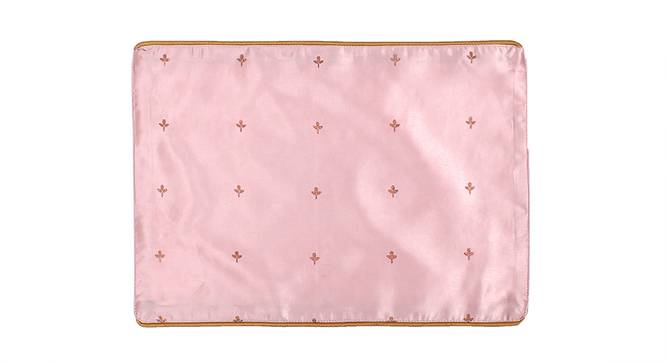 Aleb Table Mat (Pink) by Urban Ladder - Front View Design 1 - 340514