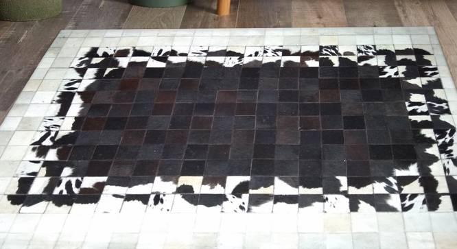 Bloom Rug (Rectangle Carpet Shape, 274 x 183 cm  (108" x 72") Carpet Size) by Urban Ladder - Design 1 Full View - 350510