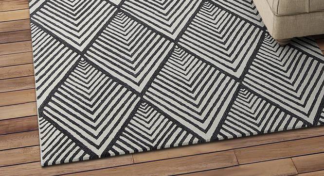 Valerie Carpet (Rectangle Carpet Shape, Black & White, 244 x 152 cm  (96" x 60") Carpet Size) by Urban Ladder - Design 1 Half View - 352103