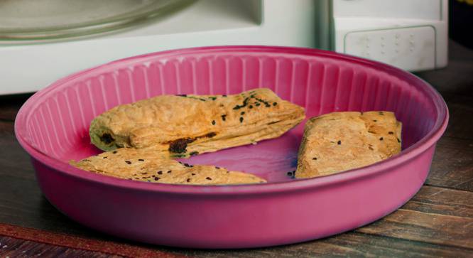 Delilah Baking Tray (Pink) by Urban Ladder - Design 1 Half View - 378160