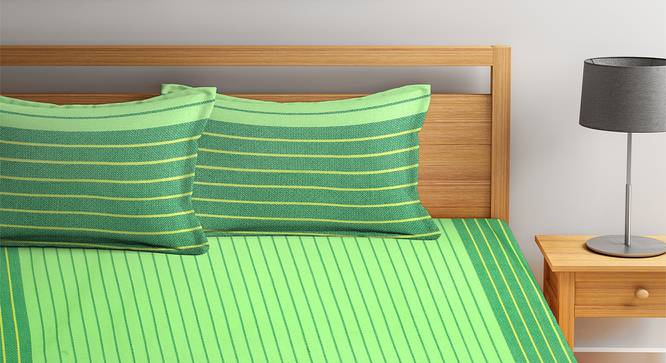 Baker Bedcover (Green, King Size) by Urban Ladder - Front View Design 1 - 382031