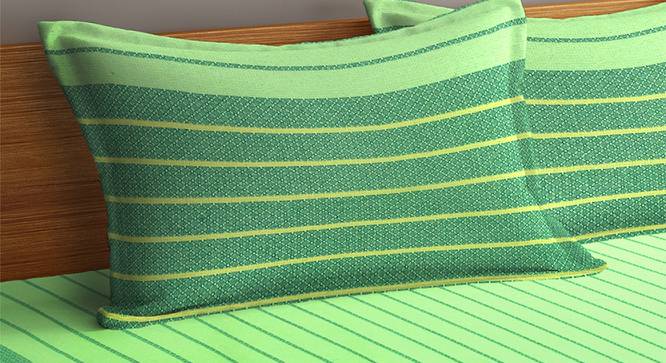 Baker Bedcover (Green, King Size) by Urban Ladder - Cross View Design 1 - 382038