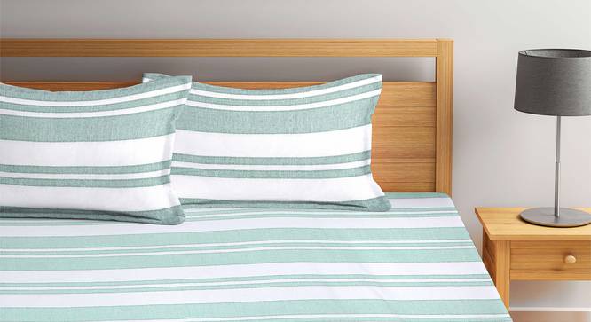 Ralph Bedcover (Green, King Size) by Urban Ladder - Front View Design 1 - 383031