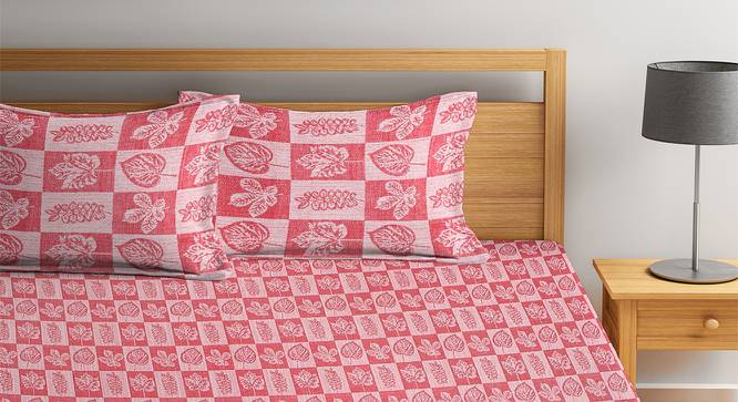 Shelby Bedcover (Red, King Size) by Urban Ladder - Front View Design 1 - 383118
