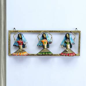 Hanging Decoration Design Multi Coloured Metal Wall Accent