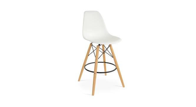 Nicco Barstool (White, Plastic & Solid Wooden Finish Finish) by Urban Ladder - Front View Design 1 - 413078