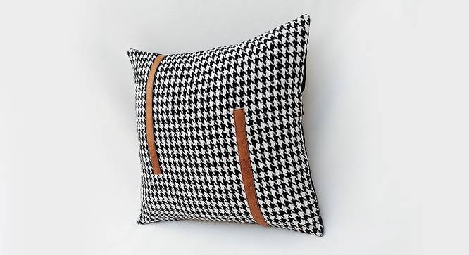 Axton Cushion Cover (Black & White, 35.5 x 35.5 cm  (14" X 14") Cushion Size) by Urban Ladder - Cross View Design 1 - 415644