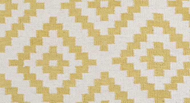 Saul Dhurrie (Yellow, 129 x 180 cm  (51" x 71") Carpet Size) by Urban Ladder - Front View Design 1 - 420569