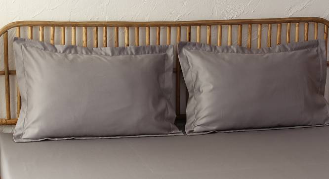 Horino Bedsheet Set (Grey, Double Size, Regular Bedsheet Type) by Urban Ladder - Front View Design 1 - 421057
