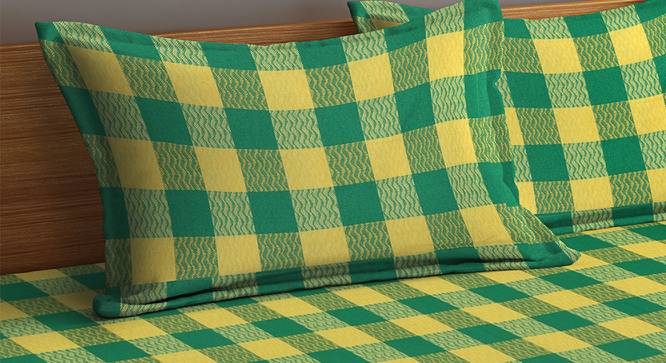 Hallie Bedsheet Set (Green, King Size) by Urban Ladder - Cross View Design 1 - 423832