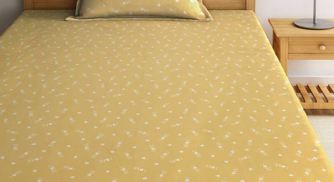 Zack Bedsheet Set (Yellow, Single Size) by Urban Ladder - Front View Design 1 - 426173