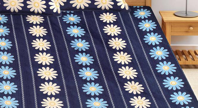 Barker Bedsheet Set (Blue, King Size) by Urban Ladder - Front View Design 1 - 426674