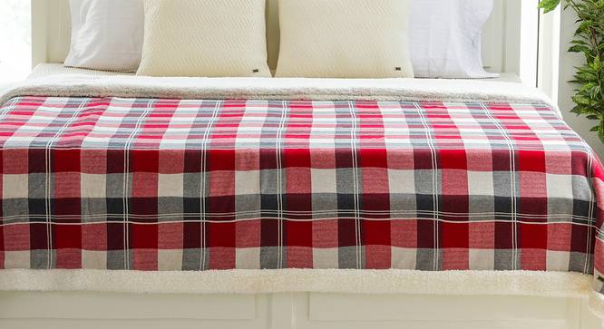 Zane Comforter (Red, Dark Grey Melange & Natural) by Urban Ladder - Front View Design 1 - 447177
