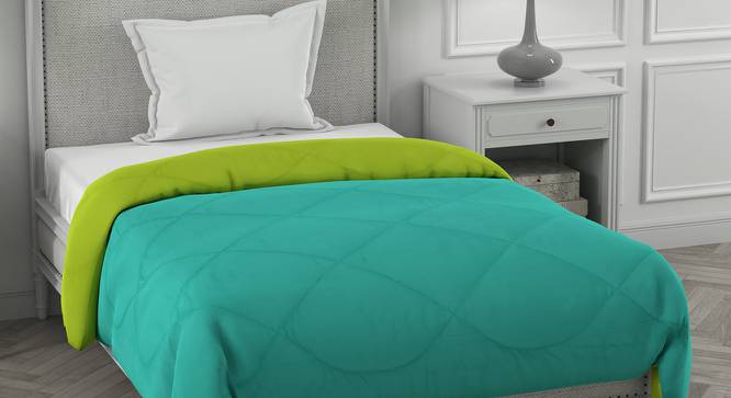 Ekiya Aqua Green-Parrot Green Solid 250 GSM Microfiber Single Bed Comforter (Single Size, Aqua Green & Parrot Green) by Urban Ladder - Front View Design 1 - 479937