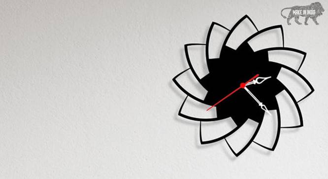 Beautiful Flower Design Black Metal Round Aanalog Wall Clock (Black) by Urban Ladder - Cross View Design 1 - 480803