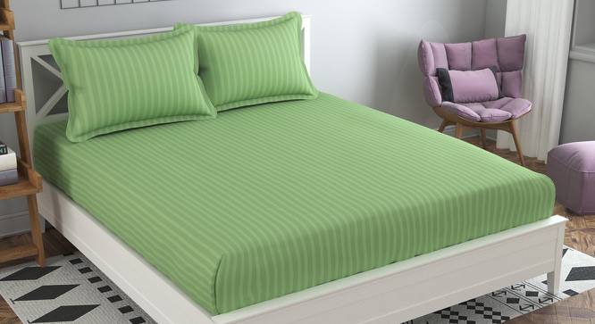 Mateo Green Solid 210 TC Cotton King Size Bedsheet with 2 Pillow Covers (Green, King Size) by Urban Ladder - Front View Design 1 - 485432