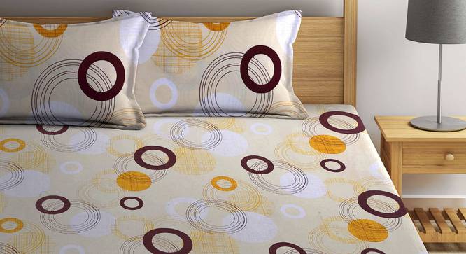Maidie Yellow Geometric 210 TC Cotton King Size Bedsheet With 2 Pillow Covers (Yellow, King Size) by Urban Ladder - Front View Design 1 - 486083