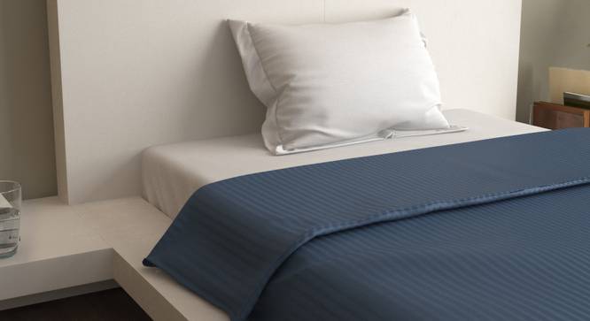 Charlee Navy 400 TC fabric Single Size Duvet Covers (Navy, Single Size) by Urban Ladder - Front View Design 1 - 487612