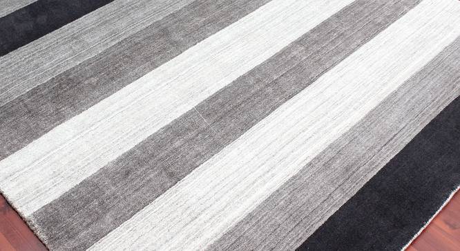 Bryce Charcoal Solid Woven Viscose 8x5 Feet Carpet (Rectangle Carpet Shape, Charcoal) by Urban Ladder - Front View Design 1 - 520582