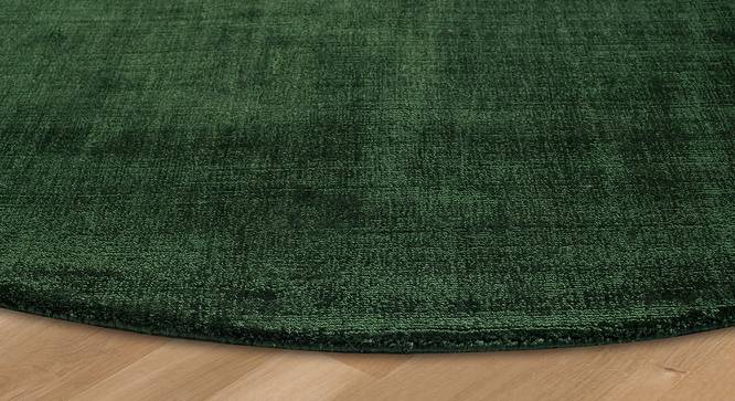 Zayn Green Solid Handloom Polyester 7.8 x 7.8 Feet Carpet (Green, Round Carpet Shape) by Urban Ladder - Front View Design 1 - 521456