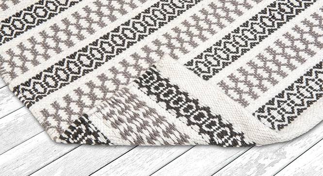 Ayleen Grey Geometric Handmade Cotton 6.5 x 4.6 Feet Carpet (Grey, Rectangle Carpet Shape) by Urban Ladder - Front View Design 1 - 521537