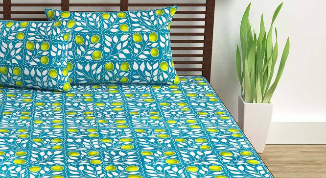 Harlow Green Geometric 144 TC Cotton Double Size with 2 Pillow Covers (Double Size) by Urban Ladder - Front View Design 1 - 539497