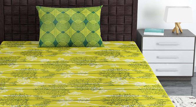 Lilliana Green Abstract 144 TC Cotton Single Size with 1 Pillow Cover (Single Size) by Urban Ladder - Front View Design 1 - 539499