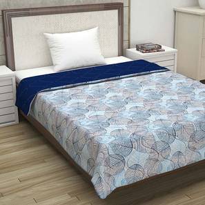 Comforters Design Lisle Blue Floral Microfiber Single Size Comforter (Single Size, Blue & Navy Blue)