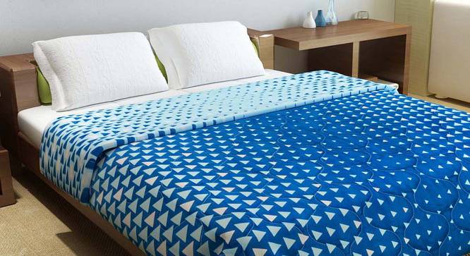 Opaque Blue Geometric Microfiber Double Size Comforter (Double Size, Blue & Navy Blue) by Urban Ladder - Cross View Design 1 - 539984