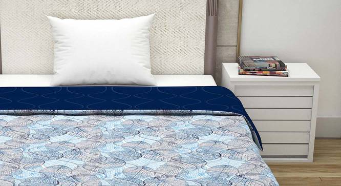 Lisle Blue Floral Microfiber Single Size Comforter (Single Size, Blue & Navy Blue) by Urban Ladder - Front View Design 1 - 539996