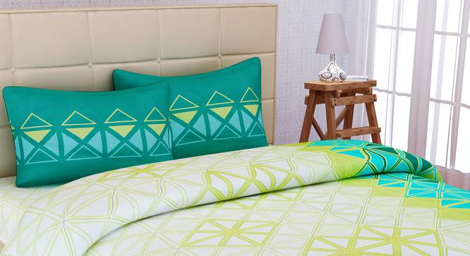 Betsy White Geometric 144 TC Cotton King Size Bedsheet with 2 Pillow Covers (King Size) by Urban Ladder - Cross View Design 1 - 589443