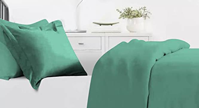 Erryn Green Solid 150 TC Microfibre Double Bed Duvet Cover with 2 Pillow Covers (Green, Double Size) by Urban Ladder - Front View Design 1 - 604656