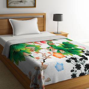 Bedroom Furniture In Alappuzha Design Multicolor Floral 200 GSM Cotton Single Size Quilt