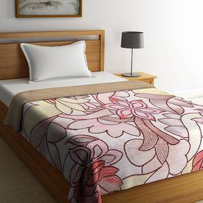 Quilt Design Multicolor Floral 200 GSM Cotton Single Size Quilt
