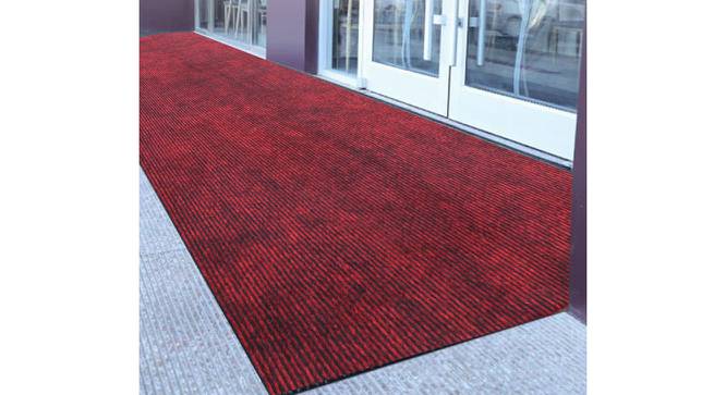 Leslie Maroon Solid Fabric 5x4 Ft Carpet (Maroon) by Urban Ladder - Front View Design 1 - 638309