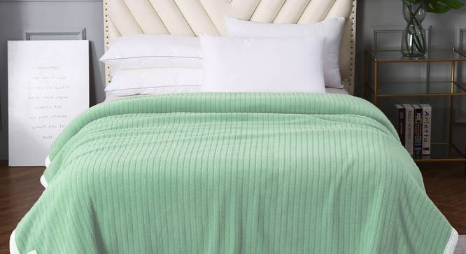 Rivka Green Solid 220 GSM Synthetic Fiber Double Bed Blanket (Mint Green) by Urban Ladder - Front View Design 1 - 656825