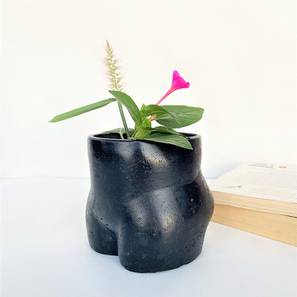 Planters Design Black Cement Planter