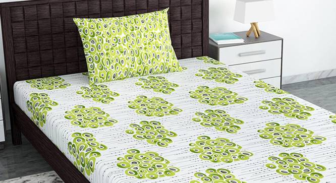 Divine Casa Cotton 2 Single Bedsheet with 2 Pillowcover - White & Green (Single Size, Multicoloured) by Urban Ladder - Front View Design 1 - 678470