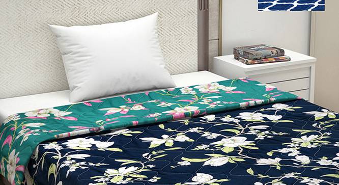 Divine Casa Fabric 2 Single Comforter - Navy Blue and White (Single Size, Multicoloured) by Urban Ladder - Front View Design 1 - 678488