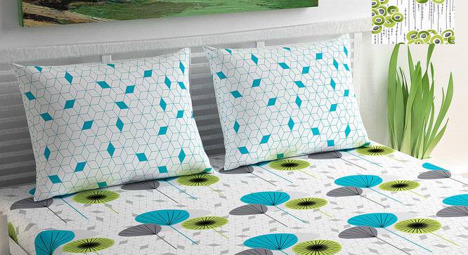 Divine Casa Cotton 2 Double Bedsheet with 4 Pillowcover - White & Green (Queen Size, Multicoloured) by Urban Ladder - Front View Design 1 - 678579