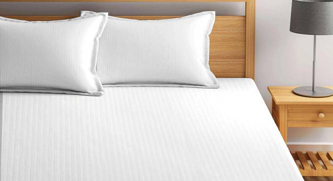 1 King Bedsheet & 2 Pillow covers - White KLBS-1651-White (White, King Size) by Urban Ladder - Front View Design 1 - 711185