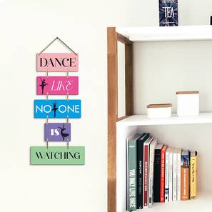 Home Decor In Dharuhera Design Multicolored Engineered Wood Wall Accent