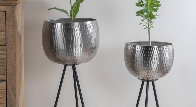 U-Ati Hammered Nickel Planter Set Of 2 (Multicolor) by Urban Ladder - Design 1 Side View - 746824