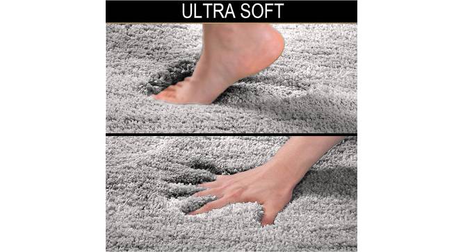 Bathmat 2500 GSM Microfiber Anti Skid Slip Water Absorbent Machine Washable and Quick Dry Vages Mats for Bathroom, Kitchen, Entrance- silver (Silver) by Urban Ladder - Design 1 Side View - 752345